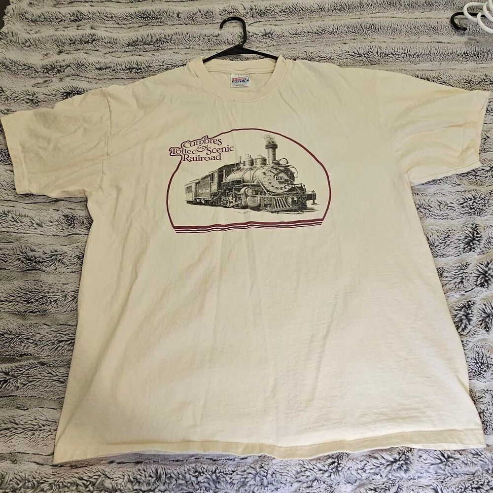 Hanes Men's White and Cream T-shirt